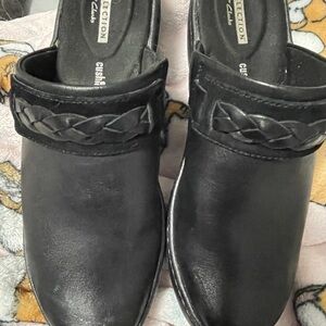 Clarks Women's Black Leather Braided Clogs